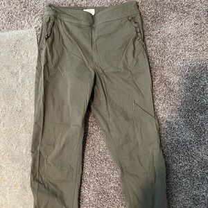 Army colored Kate Spade size 4 cropped khaki slacks